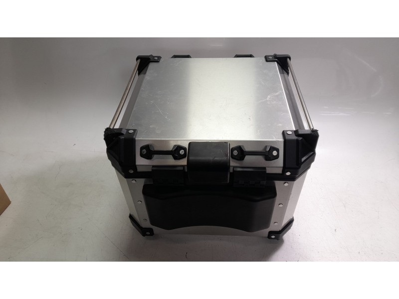 Recambio de portaequipajes para benelli trk 702x referencia OEM IAM A440097003000  