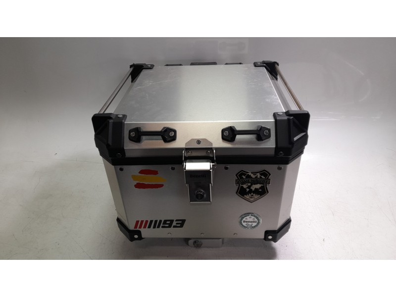 Recambio de portaequipajes para benelli trk 702x referencia OEM IAM A440097003000  