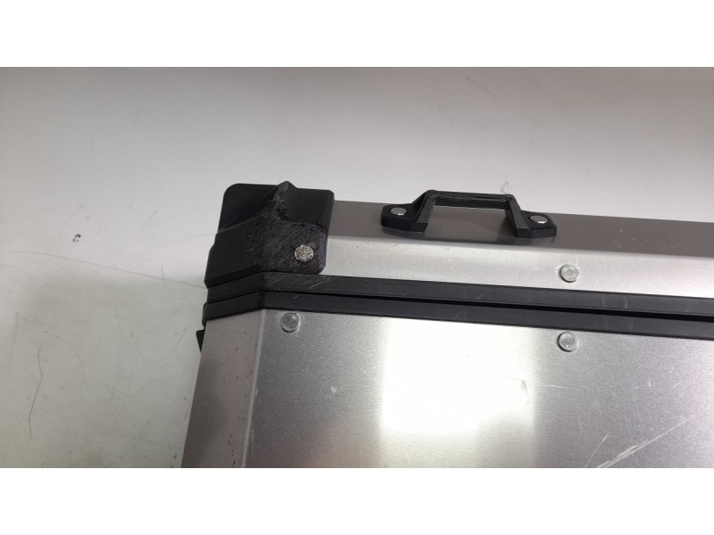 Recambio de portaequipajes para benelli trk 702x referencia OEM IAM A440097003000  