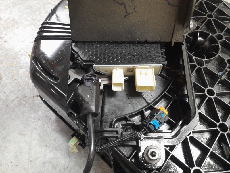 Recambio de deposito adblue para renault megane iv hatchback (b9a/m/n_) 1.5 blue dci 115 (b9a6) referencia OEM IAM   