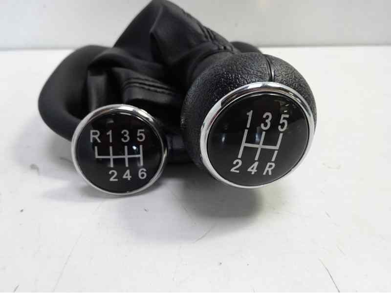 Recambio de pomo palanca cambio para volkswagen passat variant (3b5) referencia OEM IAM POMOPASSAT POM40104 
