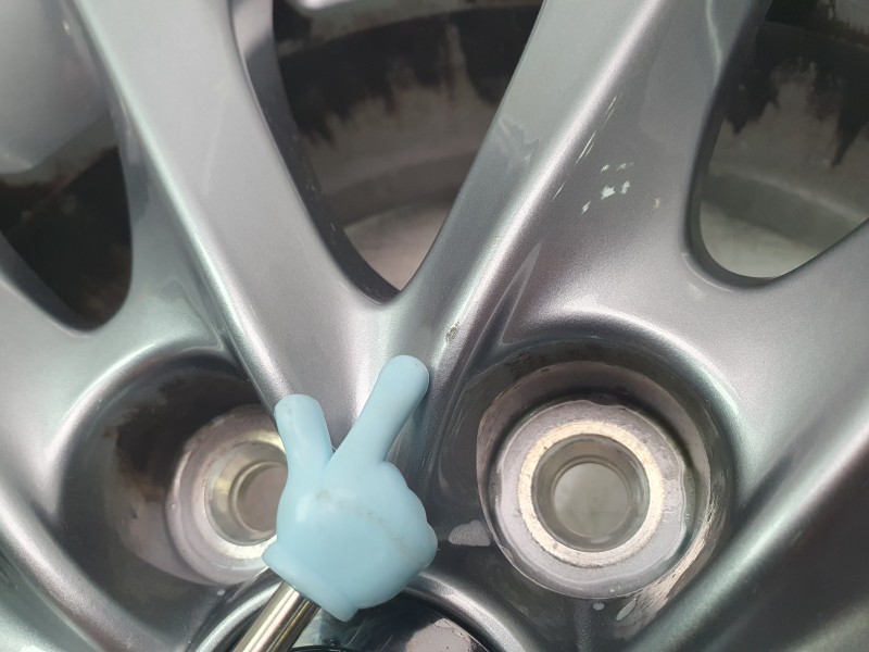 Recambio de llanta para mazda 3 sedán 2.5 e-skyactiv-g referencia OEM IAM 9965J26560  