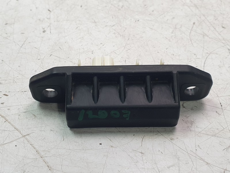 Recambio de maneta exterior maletero / porton para toyota yaris cross hybrid 2wd active tech referencia OEM IAM 69321F4010 15D35