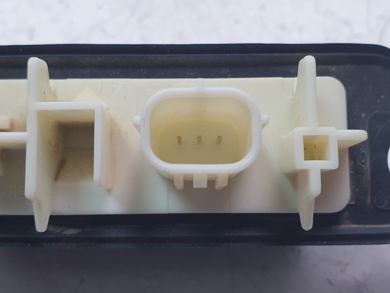 Recambio de maneta exterior maletero / porton para toyota yaris cross hybrid 2wd active tech referencia OEM IAM 69321F4010 15D35