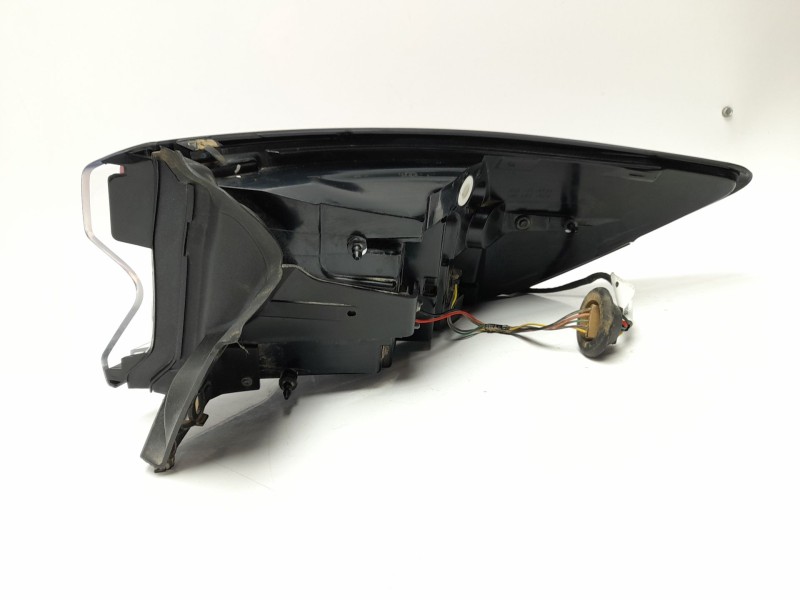 Recambio de piloto trasero izquierdo para ford kuga iii (dfk) 2.5 duratec plug-in-hybrid referencia OEM IAM LV4B13405BF  103F108