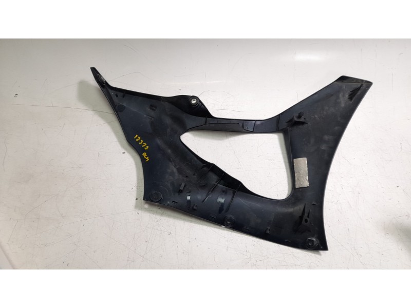 Recambio de moldura para yamaha yzf-r yzf- r7 referencia OEM IAM BEB2172H00  