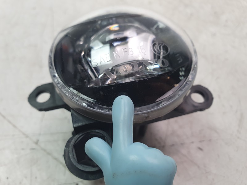 Recambio de faro antiniebla derecho para volvo s60 iii (224) t5 referencia OEM IAM 31677940  