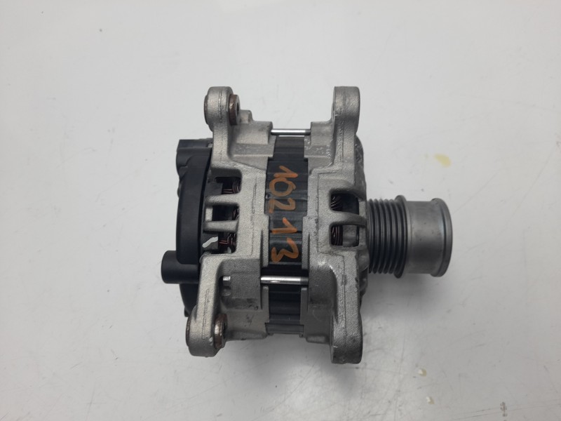 Recambio de alternador para seat ibiza (6p1) style referencia OEM IAM 04E903021M ALF870501 F000BL07L4