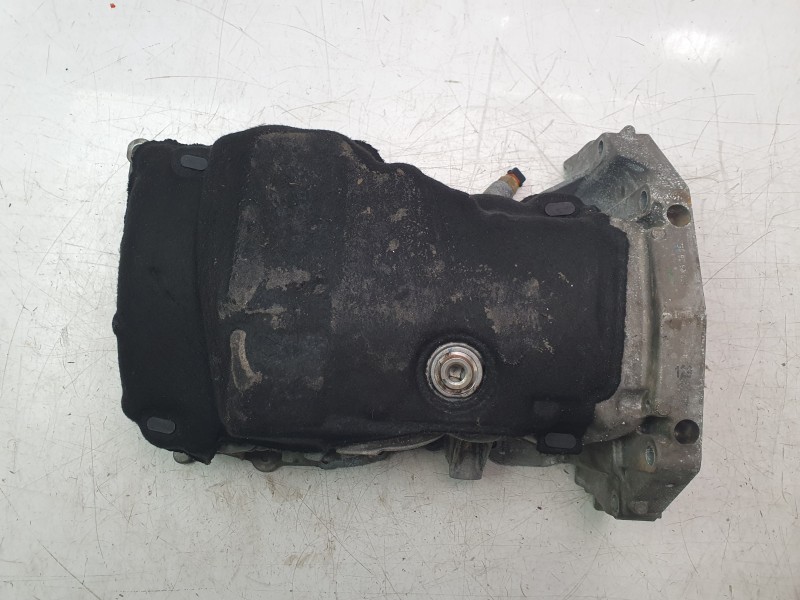 Recambio de carter para renault megane iv hatchback (b9a/m/n_) 1.5 blue dci 115 (b9a6) referencia OEM IAM 111103579R  