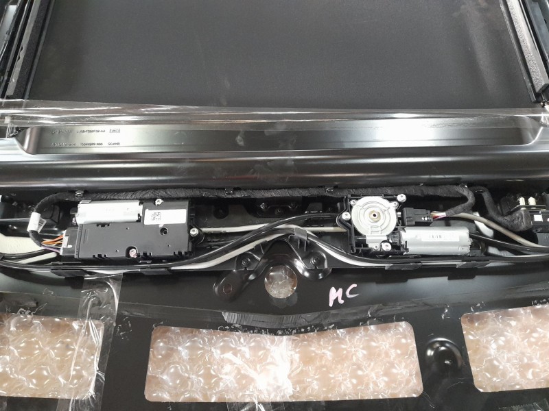 Recambio de techo electrico para ford kuga hybrid st-line x referencia OEM IAM 2547383  