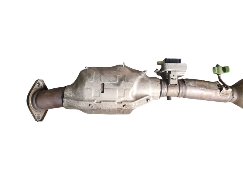 Recambio de catalizador para mazda 3 sedán (bp) referencia OEM IAM PY1C  