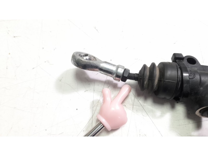 Recambio de bomba freno trasera para ktm super adventure 1290 super adventure s referencia OEM IAM 6031306000030  