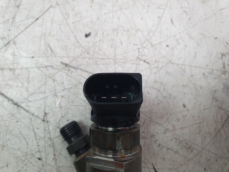 Recambio de inyector para bmw serie x3 (g01) xdrive 20d referencia OEM IAM 8579236 0445111009 