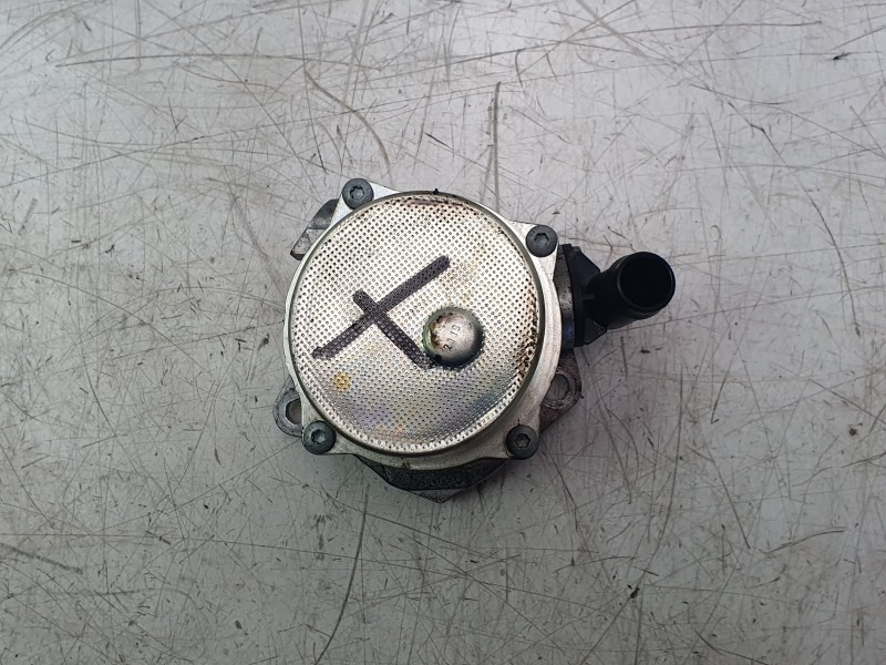 Recambio de depresor freno / bomba vacio para renault megane iv hatchback (b9a/m/n_) 1.5 blue dci 115 (b9a6) referencia OEM IAM 