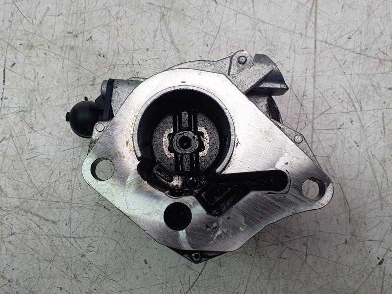 Recambio de depresor freno / bomba vacio para renault megane iv hatchback (b9a/m/n_) 1.5 blue dci 115 (b9a6) referencia OEM IAM 