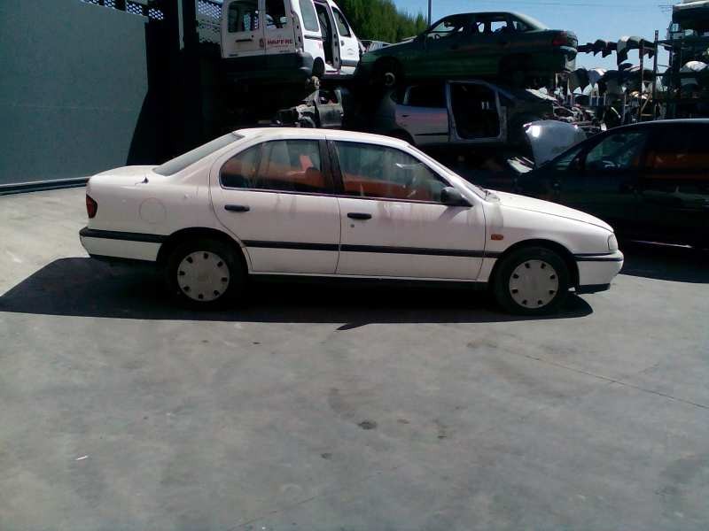 nissan primera berl./familiar (p10/w10) del año 1992