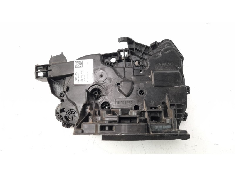 Recambio de cerradura puerta trasera izquierda para volkswagen polo 1.0 tsi referencia OEM IAM 10A839015  