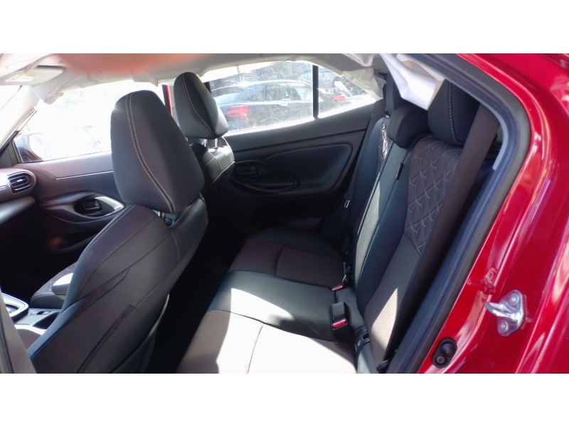 toyota yaris cross (mxp_) del año 2024