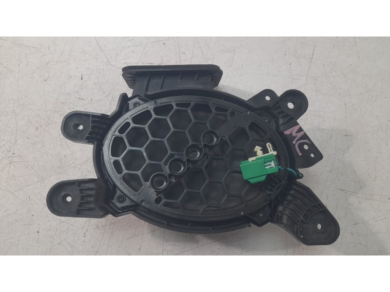 Recambio de subwoofer para ford kuga hybrid st-line x referencia OEM IAM LJ6T19A067BA  