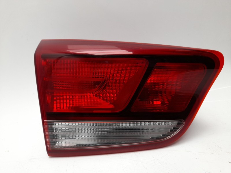 Recambio de piloto trasero izquierdo interior para kia rio iv (yb, sc, fb) 1.25 referencia OEM IAM 92403H8010  