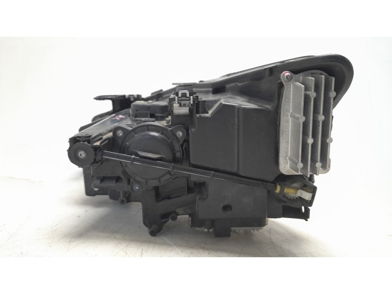 Recambio de faro derecho para seat leon sportstourer (kl8, kld) 2.0 tdi referencia OEM IAM 5FB941008G  