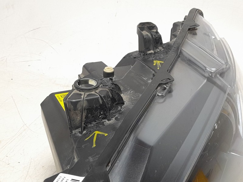 Recambio de faro izquierdo para maserati levante suv (m161) 3.0 d q4 referencia OEM IAM 670032328  