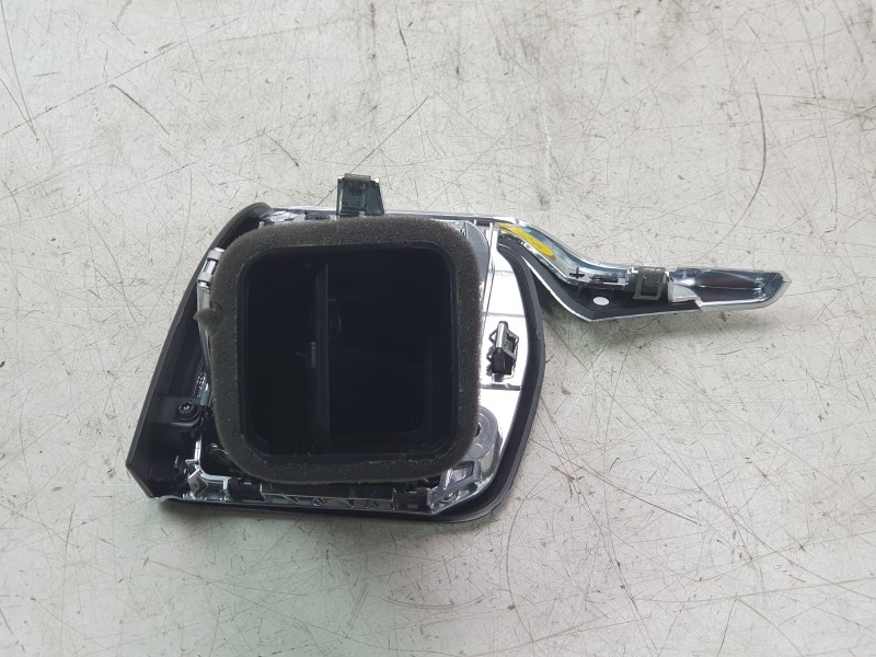 Recambio de aireador izquierdo para volvo s60 iii (224) t5 referencia OEM IAM   