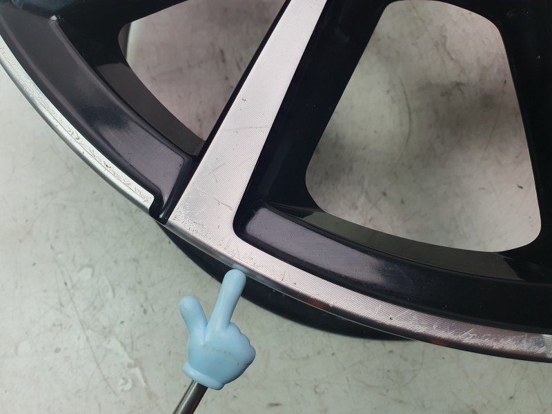 Recambio de llanta para volkswagen t-roc (a11, d11) 1.0 tsi referencia OEM IAM 2GA601025AK  