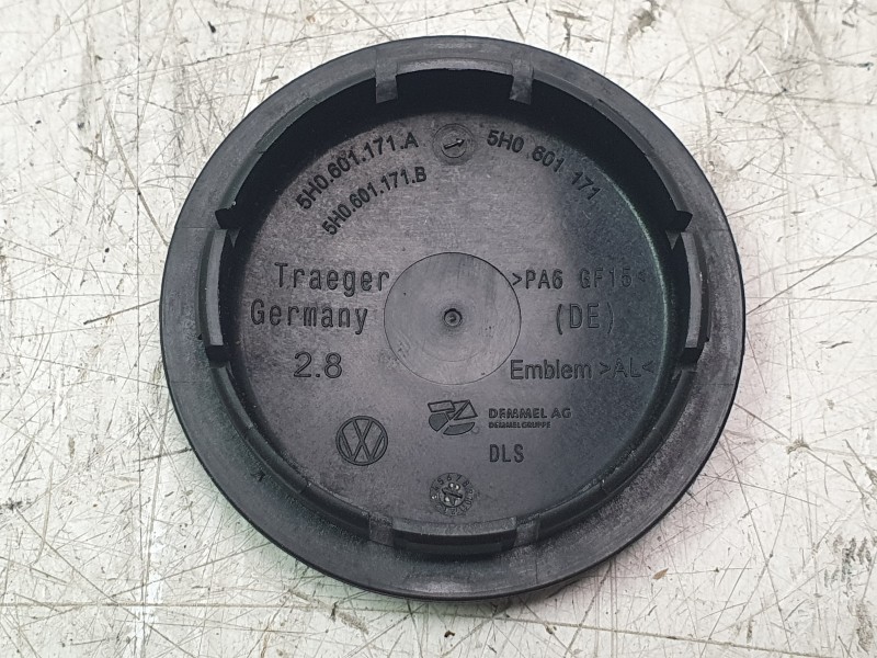 Recambio de tapacubos para volkswagen touran (5t1) 2.0 tdi referencia OEM IAM 5H0601171A  