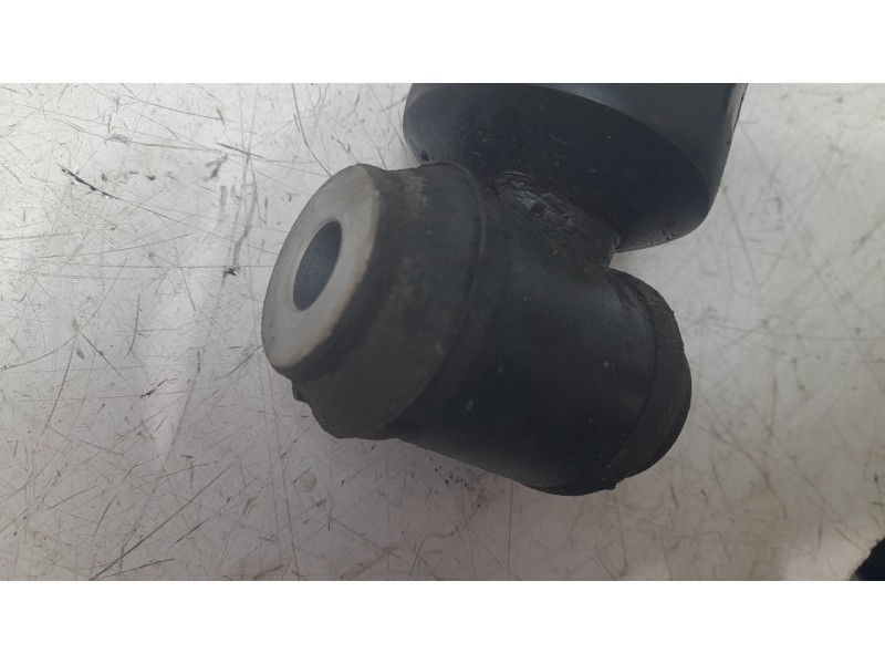 Recambio de amortiguador trasero derecho para ford kuga hybrid st-line x referencia OEM IAM LX6118080SCG  