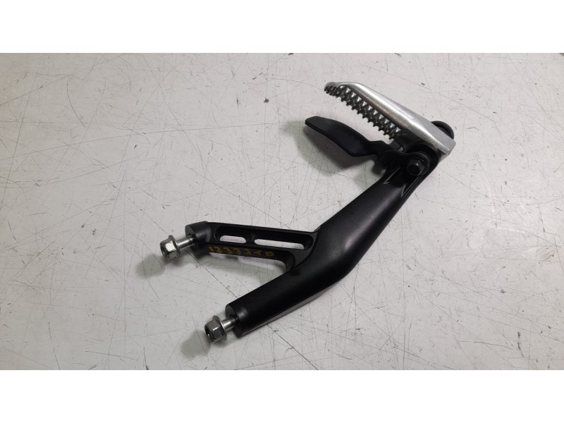 Recambio de estribo lateral para yamaha yzf-r yzf- r7 referencia OEM IAM B3L2744100  