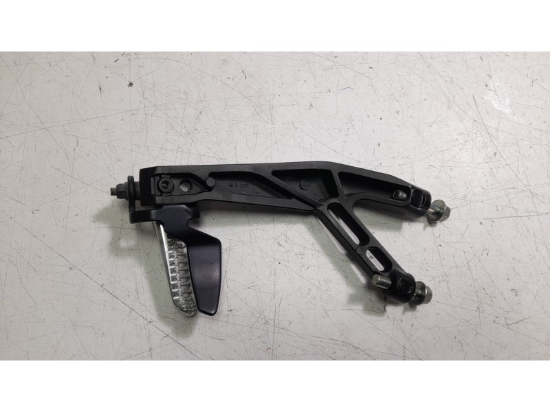 Recambio de estribo lateral para yamaha yzf-r yzf- r7 referencia OEM IAM B3L274310000  