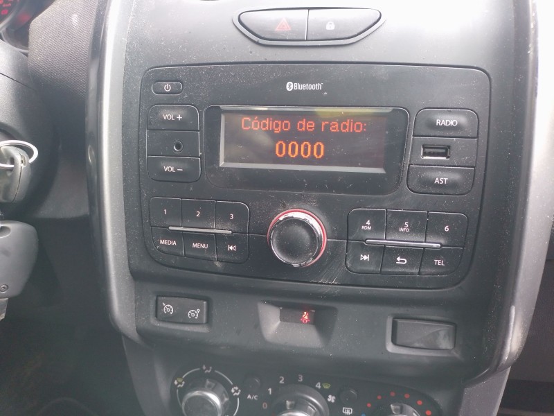 Recambio de sistema audio / radio cd para dacia duster (hs_) 1.2 tce 125 referencia OEM IAM   
