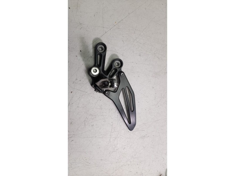 Recambio de estribos laterales para yamaha yzf-r yzf- r7 referencia OEM IAM B7N2745100  