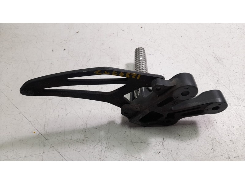 Recambio de estribos laterales para yamaha yzf-r yzf- r7 referencia OEM IAM B7N2745100  