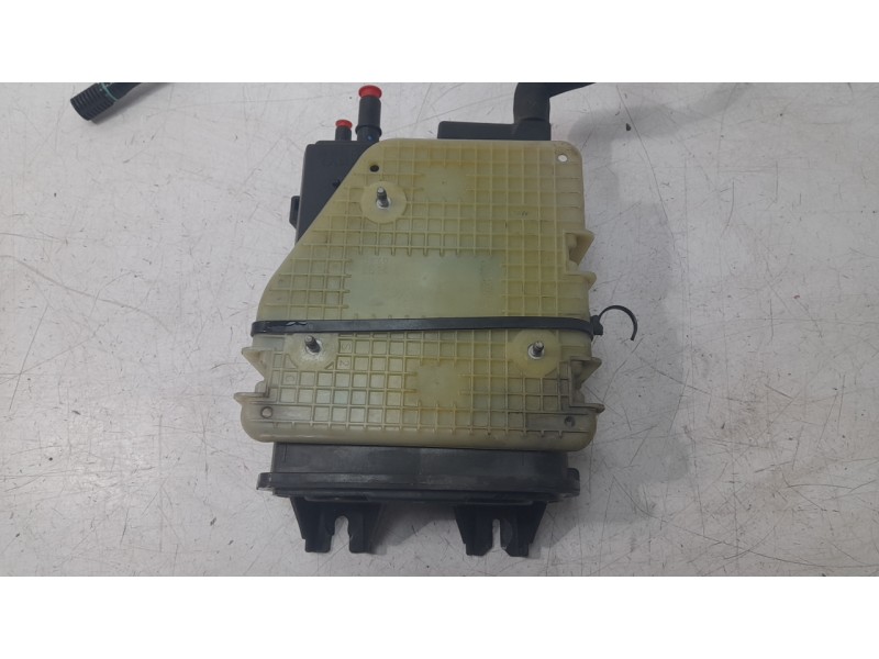 Recambio de filtro carbono activo para ford kuga hybrid st-line x referencia OEM IAM LX689E857GD  