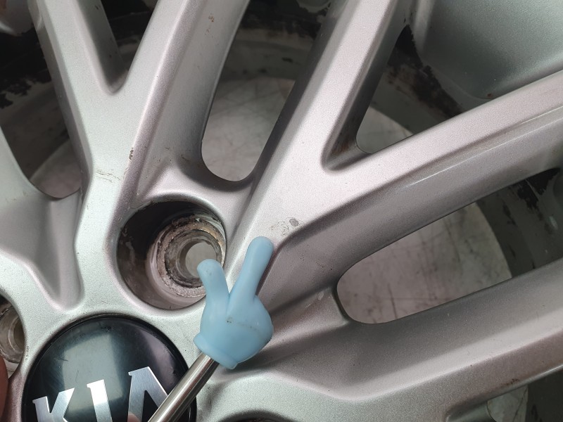 Recambio de llanta para kia rio iv (yb, sc, fb) 1.25 referencia OEM IAM 52910H8150  