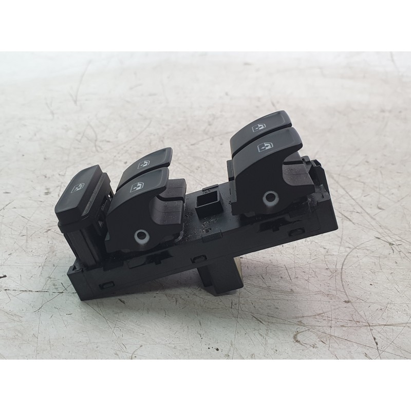 Recambio de mando elevalunas delantero izquierdo para seat arona (kj7, kjp) 1.0 tsi referencia OEM IAM 5G0959857F  EWSSE006
