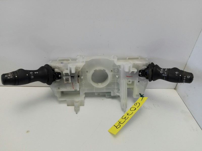 Recambio de mando multifuncion para renault megane iii berlina 5 p dynamique referencia OEM IAM 255670019R  