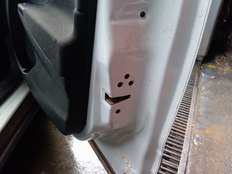 Recambio de cerradura puerta delantera derecha para ford transit courier b460 furgoneta/monovolumen 1.5 tdci referencia OEM IAM 