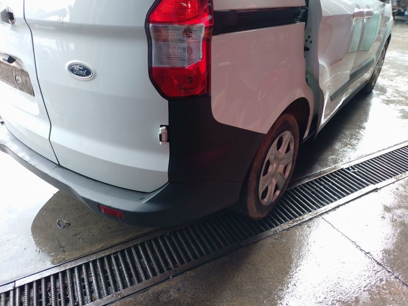 Recambio de paragolpes trasero para ford transit courier b460 furgoneta/monovolumen 1.5 tdci referencia OEM IAM   