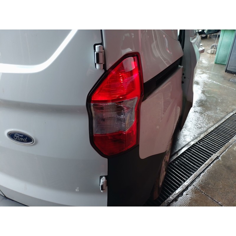 Recambio de piloto trasero derecho para ford transit courier b460 furgoneta/monovolumen 1.5 tdci referencia OEM IAM   
