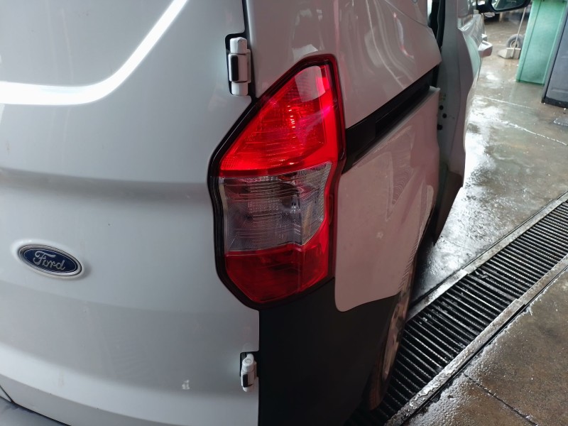 Recambio de piloto trasero derecho para ford transit courier b460 furgoneta/monovolumen 1.5 tdci referencia OEM IAM   