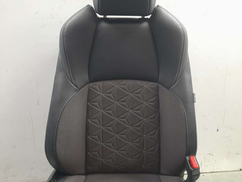 Recambio de juego asientos completo para toyota yaris cross (mxp_) 1.5 hybrid (mxpj10) referencia OEM IAM   