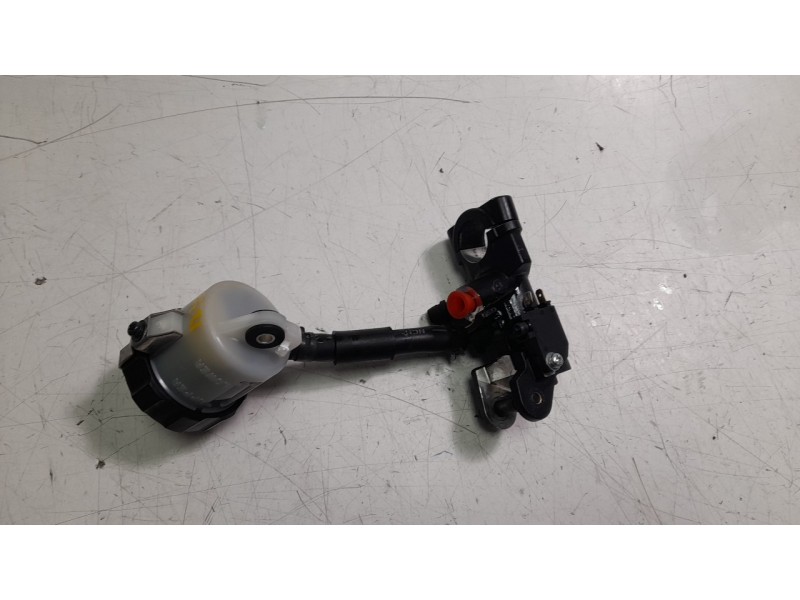 Recambio de bomba freno para yamaha yzf-r yzf- r7 referencia OEM IAM BEB2583T0100  