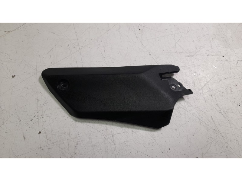 Recambio de moldura para yamaha yzf-r yzf- r7 referencia OEM IAM BEB28219  