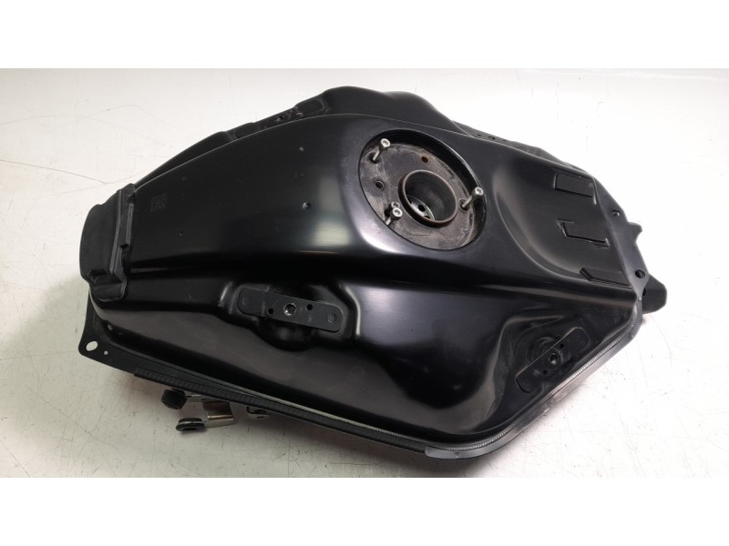 Recambio de deposito combustible para yamaha yzf-r yzf- r7 referencia OEM IAM BEB241100000  