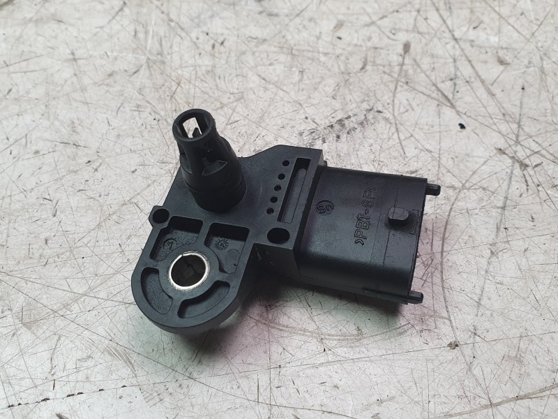 Recambio de sensor presion para renault laguna ii (bg0/1_) 1.9 dci (bg1a, bg1v) referencia OEM IAM 0281002709 8200375080 