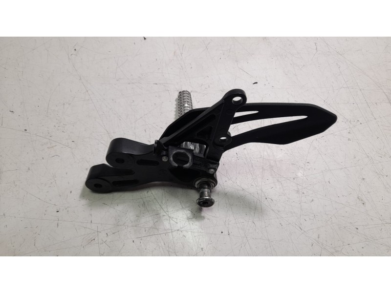 Recambio de estribo lateral para yamaha yzf-r yzf- r7 referencia OEM IAM B7N2746100  