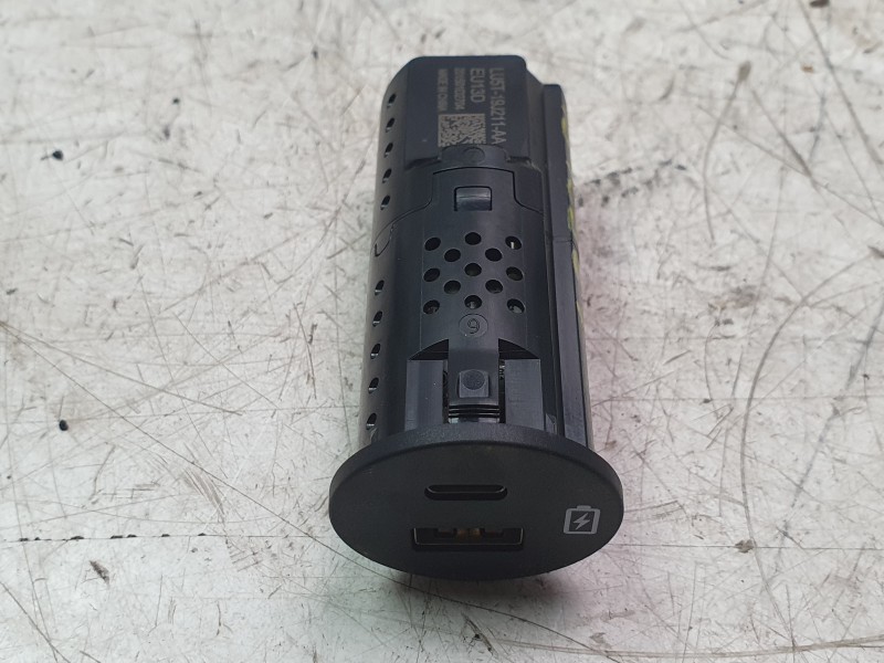 Recambio de modulo electronico para ford kuga hybrid st-line x referencia OEM IAM LU5T19J211AA  